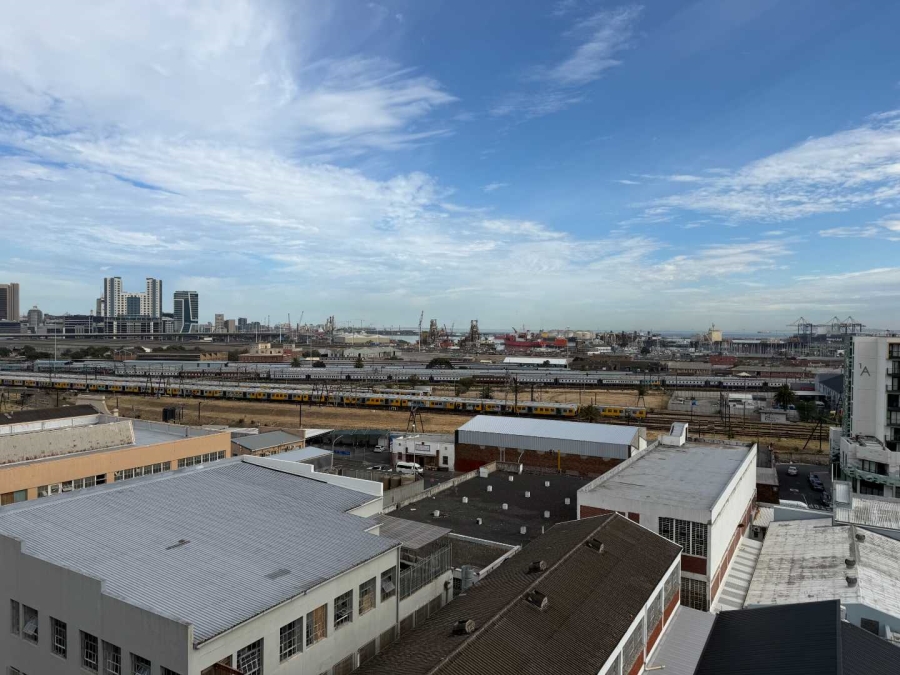 To Let 2 Bedroom Property for Rent in Woodstock Western Cape